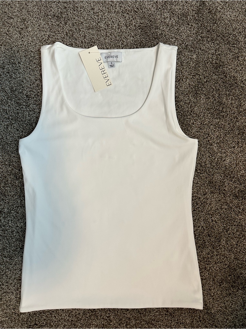 Evereve White Seamless Stretch Tank Top Size Small Layering Basic NWT Essentials